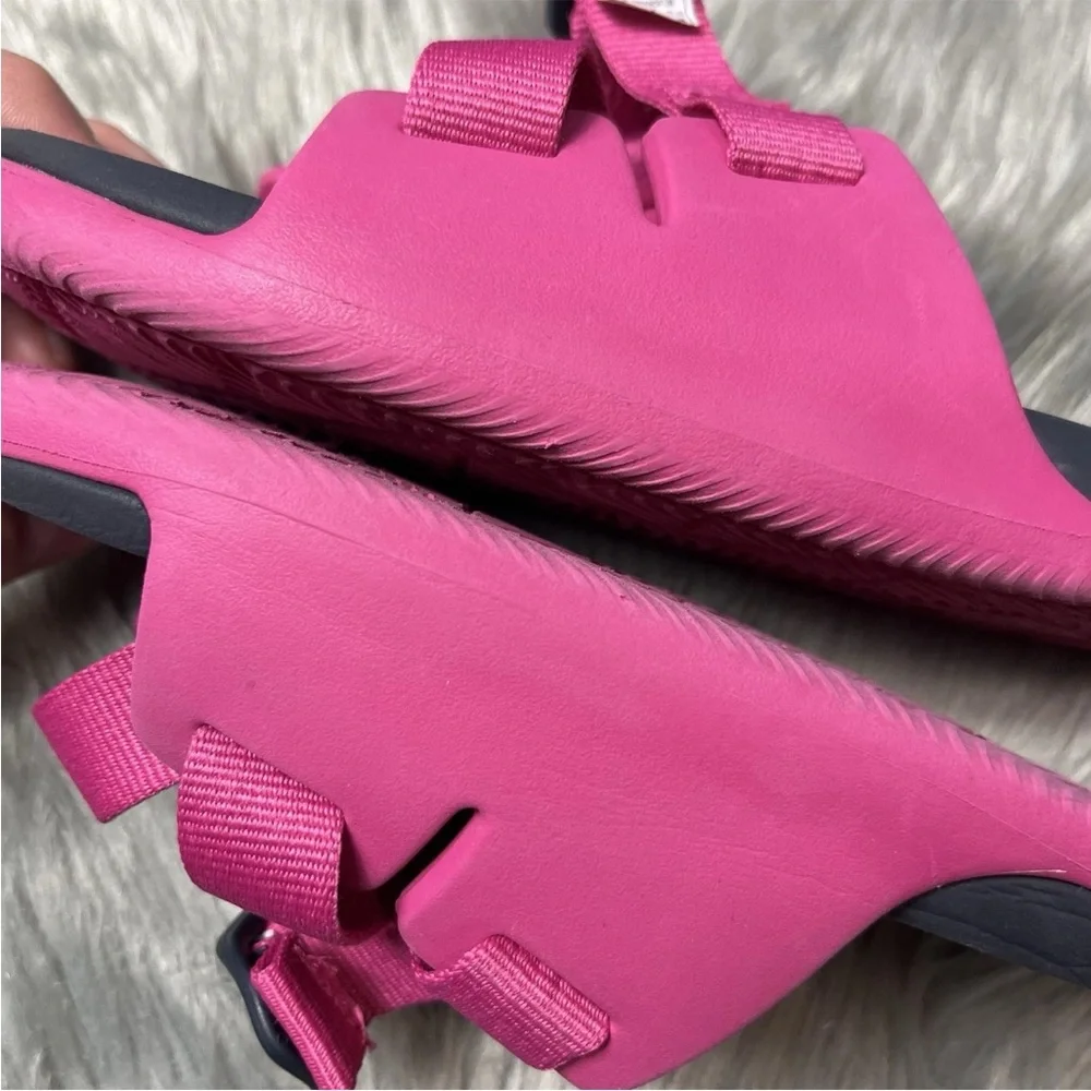 Girls Chaco Pink Slide Sandals Size 3